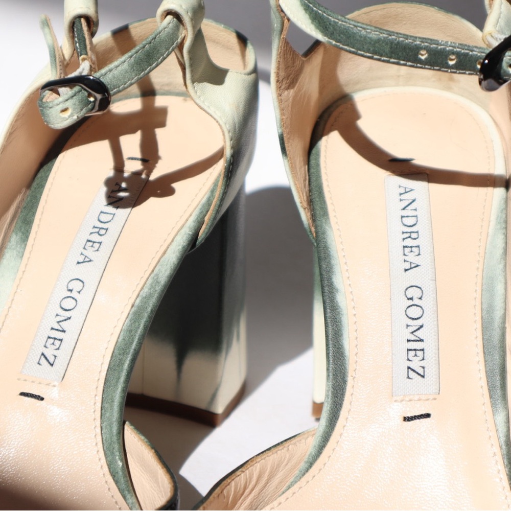 Andrea Gomez Chunky Heel Shoes in Green and Cream - Picture 3 of 4